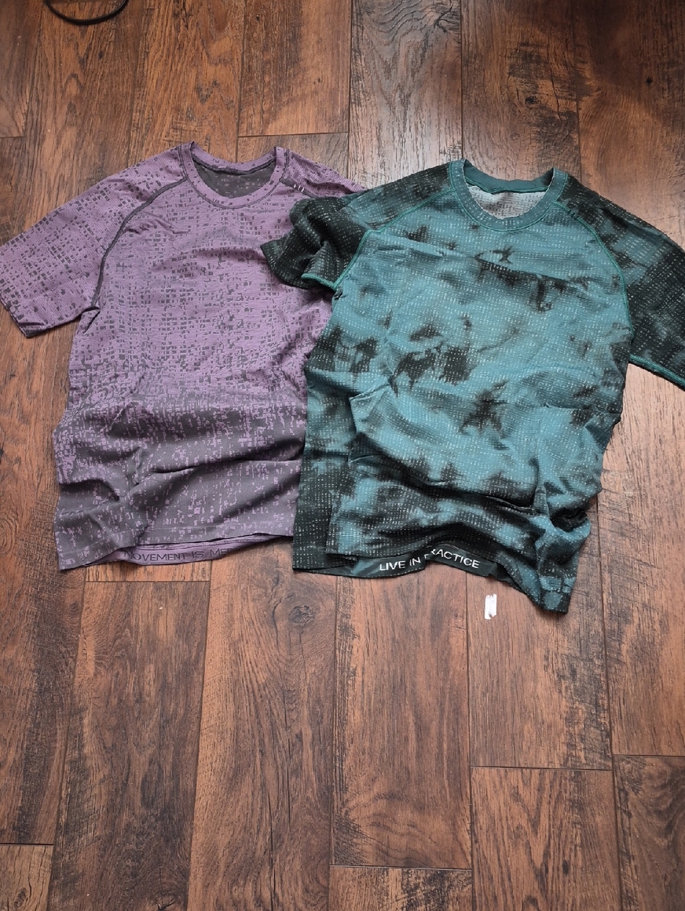 Lot Of 2 Lululemon Mens Metal Vent short sleeve shirts 2.0
